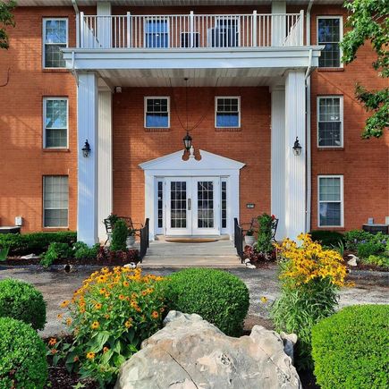 14471 Bantry Lane Unit 25 Chesterfield, MO Condo Sold - Photo 1 of 47. Opens carousel modal