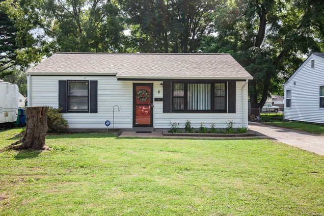 6 Mary Ann Court Florissant, MO House Sold - Photo 1 of 25. Opens carousel modal