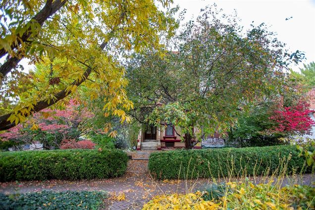 2317 Park Avenue St Louis, MO Townhouse Sold - Photo 1 of 23. Opens carousel modal