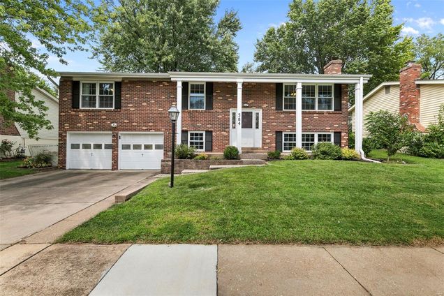 584 Bridgebend Manchester, MO House Sold - Photo 1 of 43. Opens carousel modal