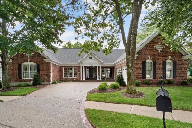 15340 Oaktree Estates Drive Chesterfield, MO Condo Sold - Photo 1 of 28. Opens carousel modal