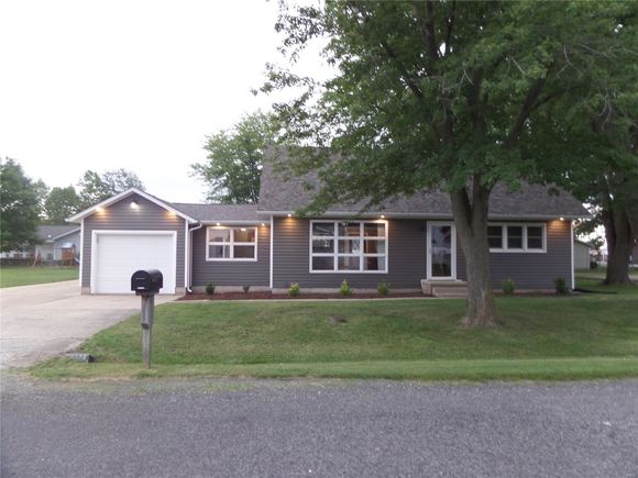134 Lyle Drive Hoffman, IL House Sold - Photo 1 of 32. Opens carousel modal