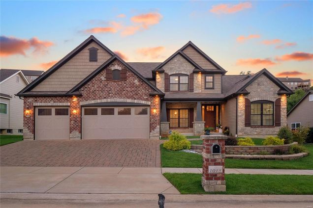 1015 Bridleridge Crossing Spur High Ridge, MO House Sold - Photo 1 of 54. Opens carousel modal