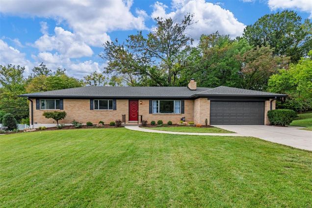 4507 Du Bourg St Louis, MO House Sold - Photo 1 of 40. Opens carousel modal