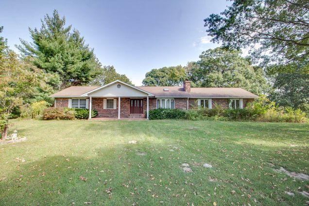107 Lake Drive Alton, IL House Sold - Photo 1 of 41. Opens carousel modal