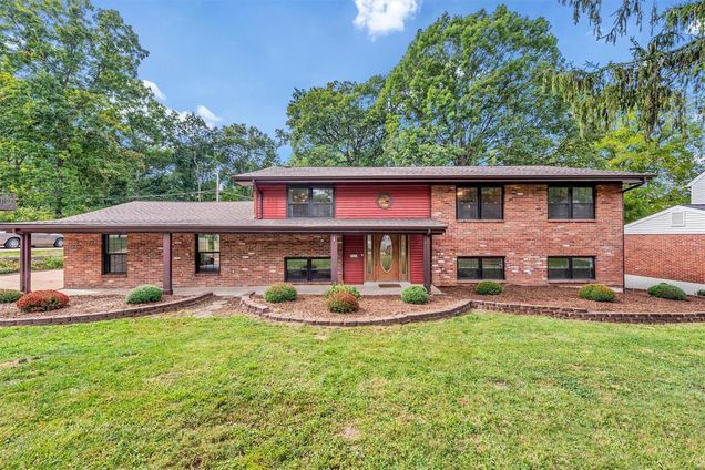 208 Corral Trail Ellisville, MO House Sold - Photo 1 of 39. Opens carousel modal