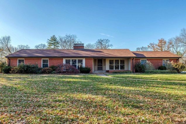 43 Ladue Estates St Louis, MO House Sold - Photo 1 of 39. Opens carousel modal