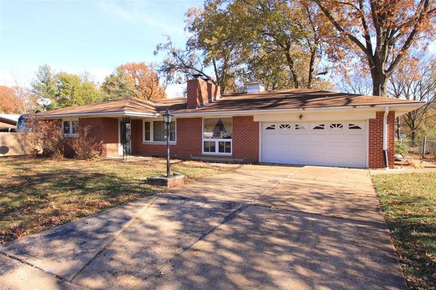 10632 Twilight Drive St Louis, MO House Sold - Photo 1 of 32. Opens carousel modal