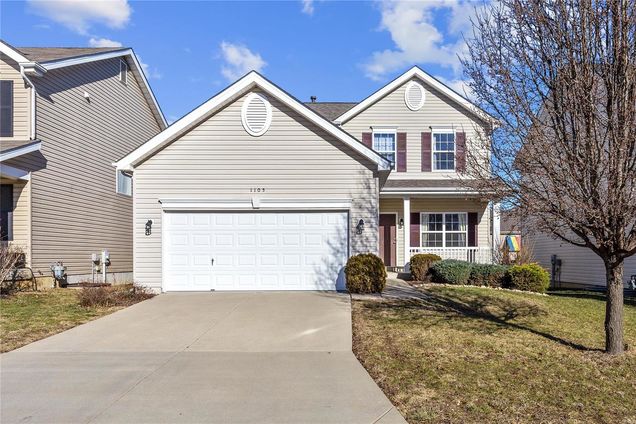 1105 Centre Lake Drive St Peters, MO Townhouse Sold - Photo 1 of 28. Opens carousel modal