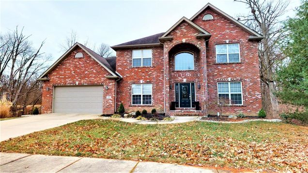 700 Autumn Forest Edwardsville, IL House Sold - Photo 1 of 58. Opens carousel modal