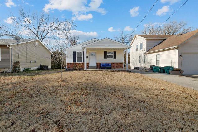 821 N Elm Avenue St Louis, MO House Sold - Photo 1 of 18. Opens carousel modal