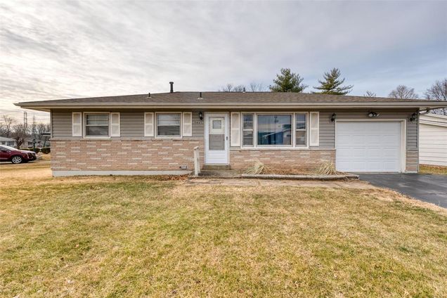 1461 Zimmerman St Louis, MO House Sold - Photo 1 of 30. Opens carousel modal