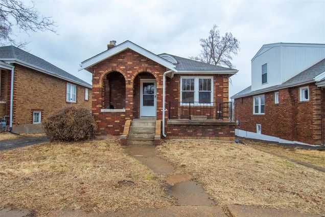 215 Emerling Drive St Louis, MO House Sold - Photo 1 of 24. Opens carousel modal