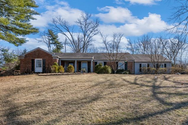 522 High Meadow Road St Louis, MO House Sold - Photo 1 of 22. Opens carousel modal