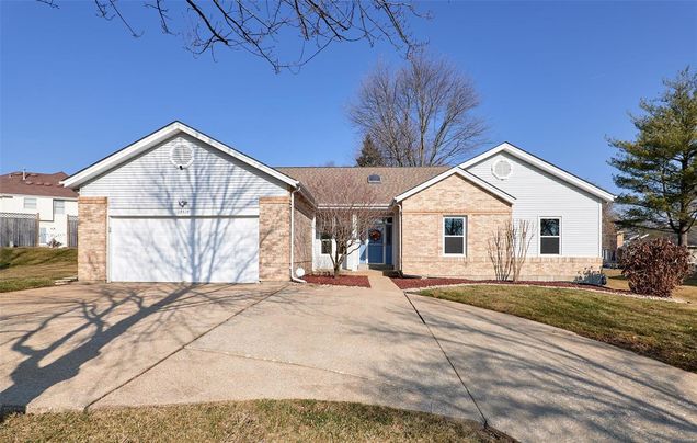 15519 Windsor Ridge Court Chesterfield, MO House Sold - Photo 1 of 51. Opens carousel modal
