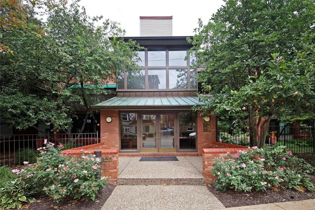 7923 Kingsbury Boulevard Unit 202 Clayton, MO Condo Sold - Photo 1 of 26. Opens carousel modal