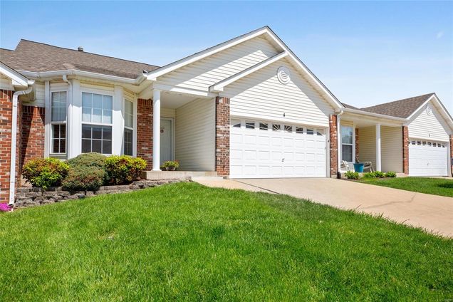 4 Twelve Oaks Court Unit 9C St Peters, MO House Sold - Photo 1 of 26. Opens carousel modal