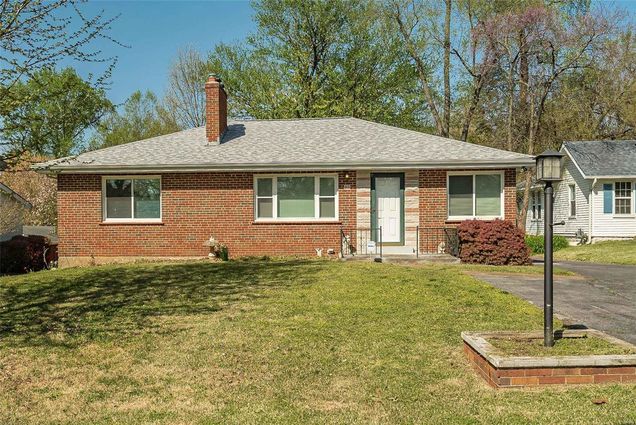 55 S Schlueter Avenue St Louis, MO House Sold - Photo 1 of 44. Opens carousel modal