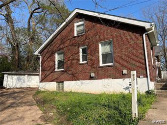 9916 Valley Drive St Louis, MO House Sold - Photo 1 of 24. Opens carousel modal