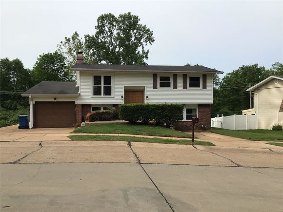 4442 Tarlton Drive St Louis, MO House Sold - Photo 1 of 31. Opens carousel modal