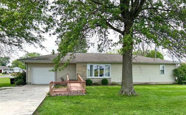 203 S Pine Hoffman, IL House Sold - Photo 1 of 40. Opens carousel modal