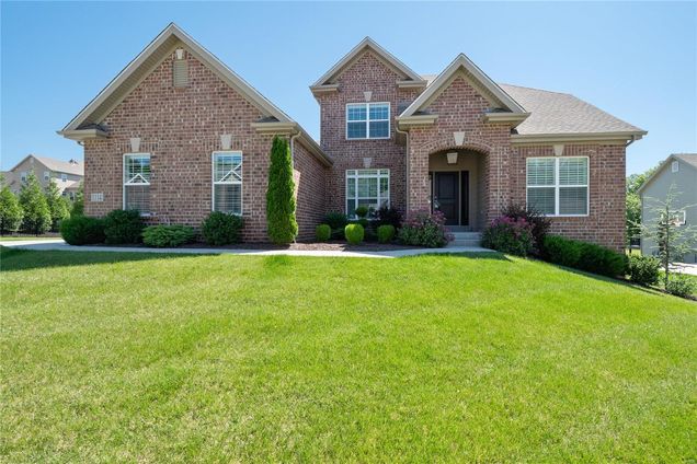 1114 Wilmas Valley Court Chesterfield, MO House Sold - Photo 1 of 39. Opens carousel modal