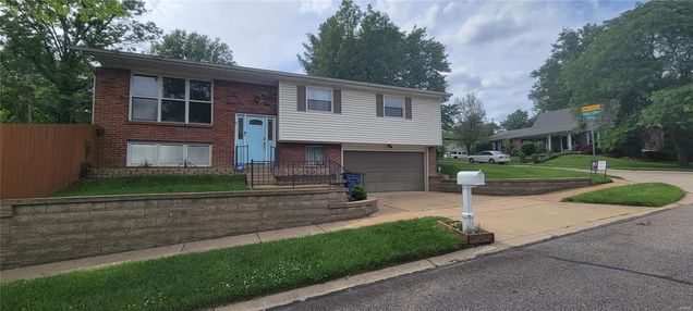 4775 Kerth Drive St Louis, MO House Sold - Photo 1 of 52. Opens carousel modal
