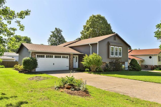 2846 Park Valley Drive St Peters, MO House Sold - Photo 1 of 32. Opens carousel modal