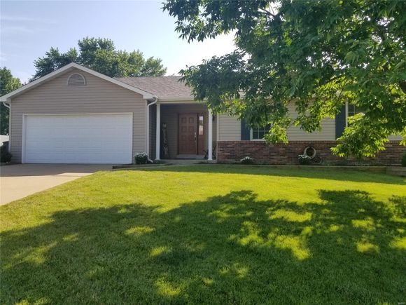 3004 Valley Ridge Drive St Peters, MO House Sold - Photo 1 of 30. Opens carousel modal