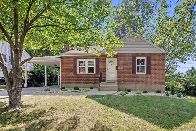 1112 N Harrison Avenue St Louis, MO House Sold - Photo 1 of 41. Opens carousel modal
