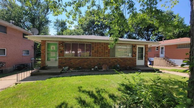 407 Marie Avenue St Louis, MO Multifamily Sold - Photo 1 of 15. Opens carousel modal