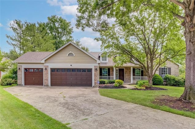 1103 Summerlake Estates Drive Fenton, MO House Sold - Photo 1 of 21. Opens carousel modal