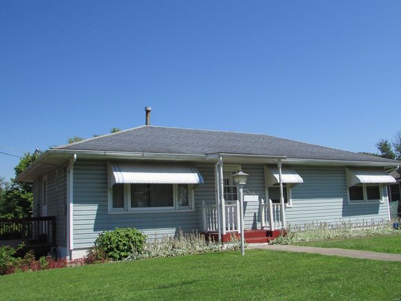 5021 E Victor Drive Godfrey, IL House Sold - Photo 1 of 38. Opens carousel modal