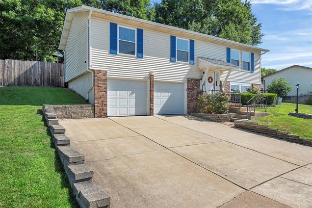 5855 Falcon View Lane St Louis, MO House Sold - Photo 1 of 24. Opens carousel modal