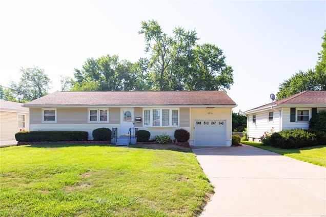 90 Pompano Lane Florissant, MO House Sold - Photo 1 of 24. Opens carousel modal