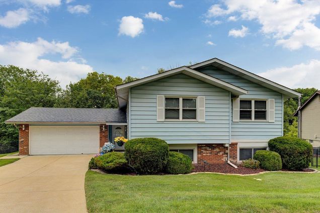 2323 Hempline Court St Louis, MO House Sold - Photo 1 of 20. Opens carousel modal