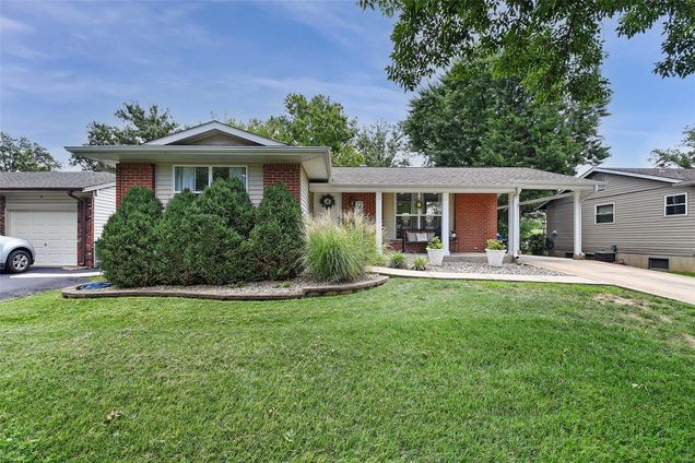2266 Westglen Park Drive Maryland Heights, MO House Sold - Photo 1 of 29. Opens carousel modal