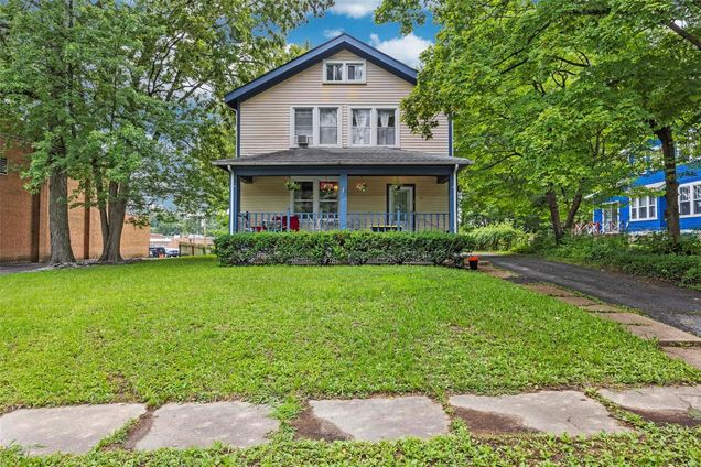 21 N Maple Avenue Ferguson, MO House Sold - Photo 1 of 30. Opens carousel modal