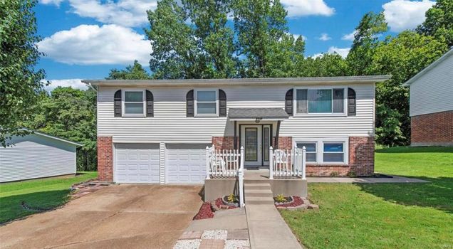 2949 Sean Parkway St Louis, MO House Sold - Photo 1 of 20. Opens carousel modal