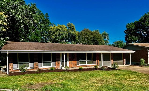 8 Brookstone Court Florissant, MO House Sold - Photo 1 of 18. Opens carousel modal