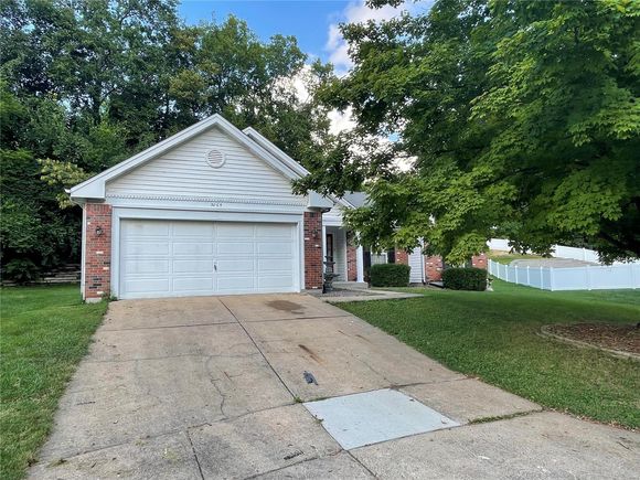 3005 Summerfield Manor Drive St Louis, MO House Sold - Photo 1 of 60. Opens carousel modal