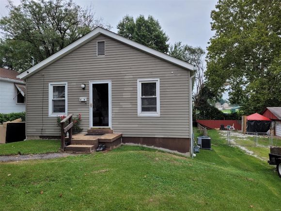 9958 Sadie Avenue St Louis, MO House Sold - Photo 1 of 14. Opens carousel modal