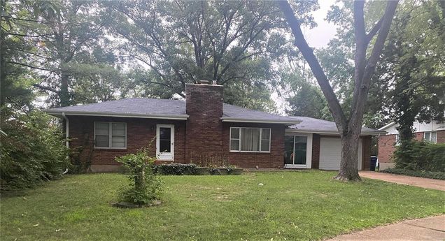 576 Lodge Drive St Louis, MO House Sold - Photo 1 of 35. Opens carousel modal