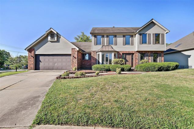 1805 Chateau Du Mont Drive Florissant, MO House Sold - Photo 1 of 38. Opens carousel modal
