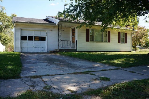 605 Harman Street Pleasant Hill, IL House Sold - Photo 1 of 25. Opens carousel modal