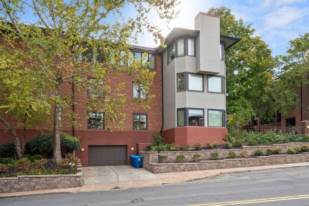 312 N Meramec Avenue Unit 101 Clayton, MO Condo Sold - Photo 1 of 31. Opens carousel modal