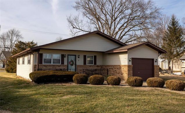 9 N. Main St. Street Moro, IL House Sold - Photo 1 of 24. Opens carousel modal