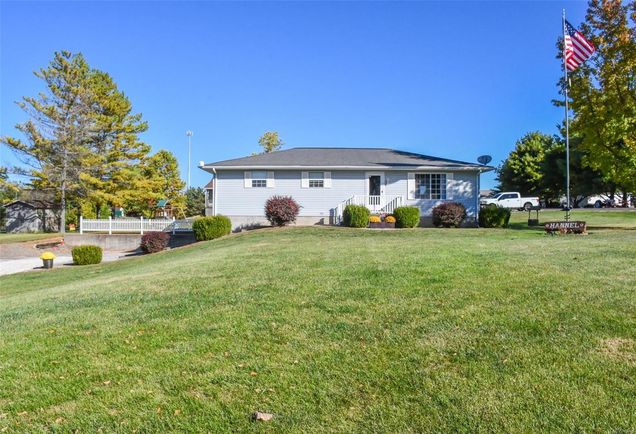 304 E Bay Street Pleasant Hill, IL House Sold - Photo 1 of 41. Opens carousel modal