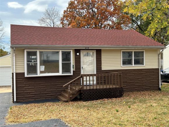 408 Hillcrest Boulevard Ballwin, MO House Sold - Photo 1 of 12. Opens carousel modal