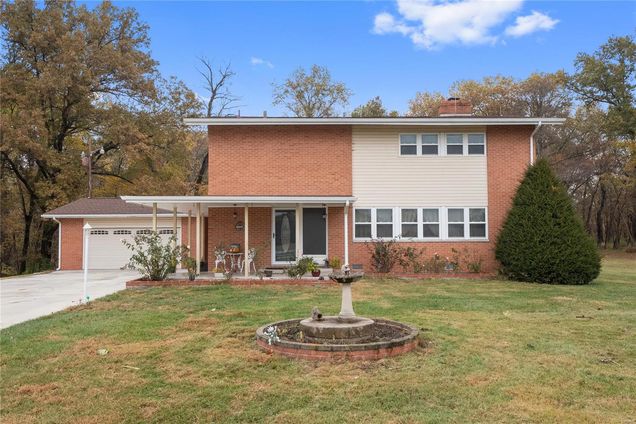 8309 Lebanon Road Troy, IL House Sold - Photo 1 of 48. Opens carousel modal
